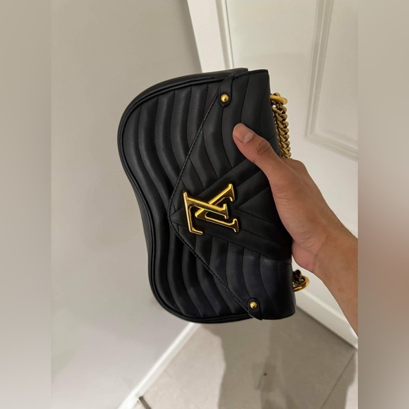 Louis Vuitton New wave shoulder bag - Picture 4 of 6